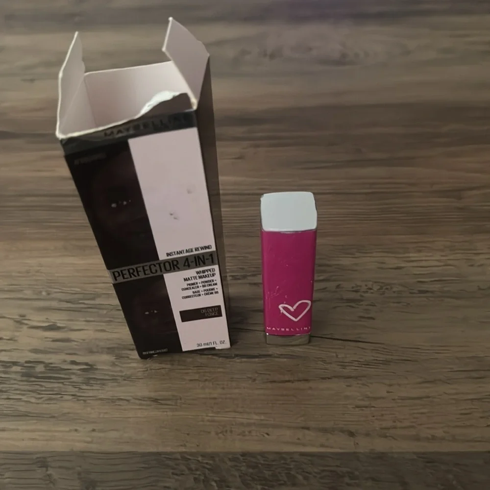 Maybelline Perfector 4-IN- 1 & Maybelline Matte Lipstick